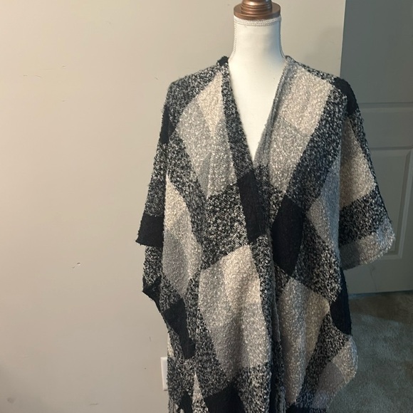 Plaid Textured Wrap Sweater Poncho Scarf - Picture 3 of 5